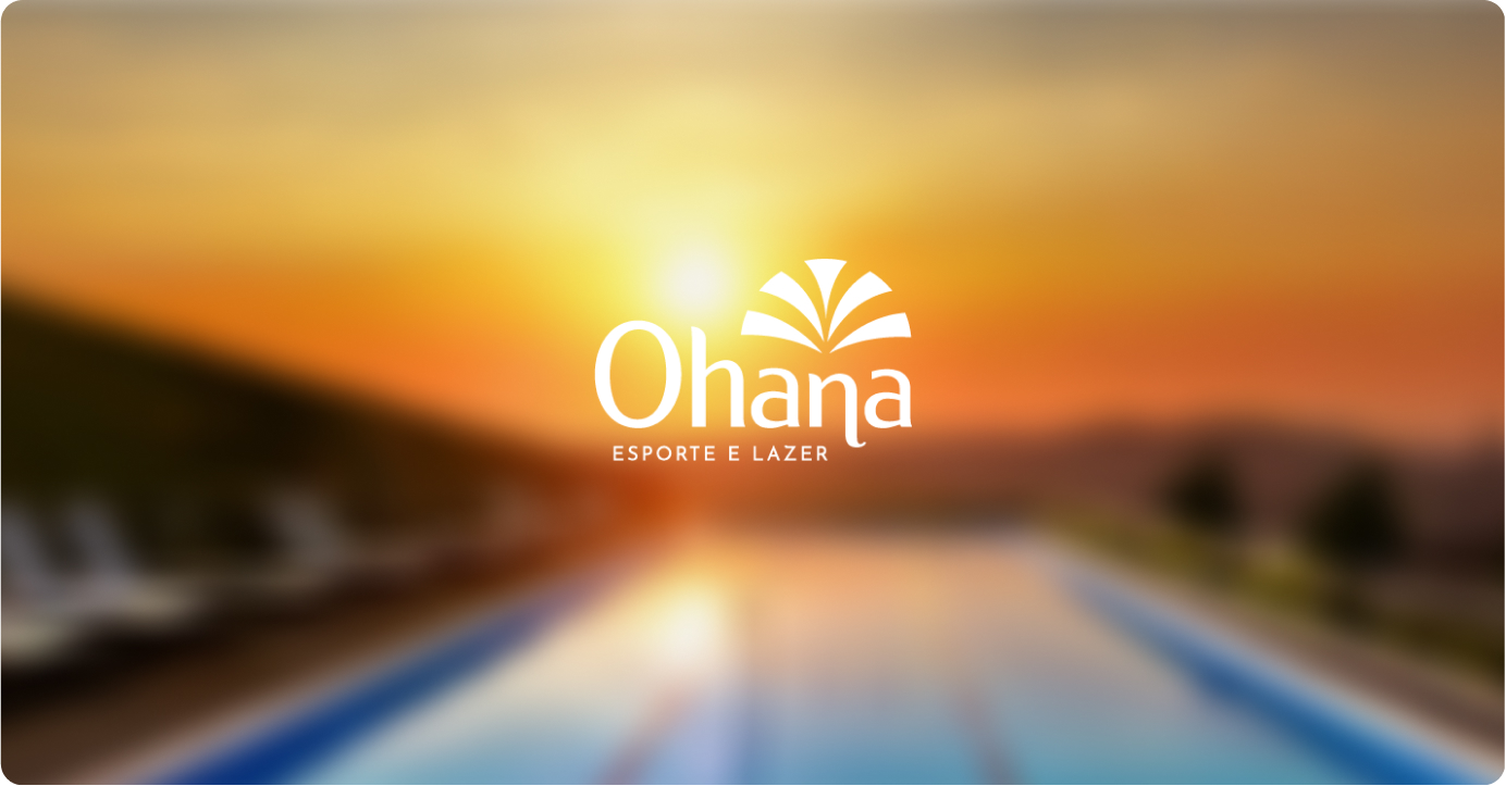 Logotipo criado para a Ohana - esporte e lazer, aplicado em cima de uma paisagem de pôr-do-sol.